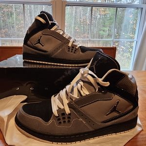 JORDAN 1 FLIGHT